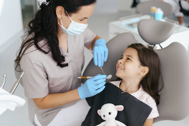 Best Emergency Tooth Extraction  in Campbell, FL